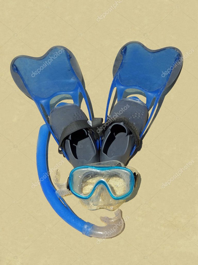 Blue googles, snorkel and flippers — Stock Photo © gegelaphoto #6122533