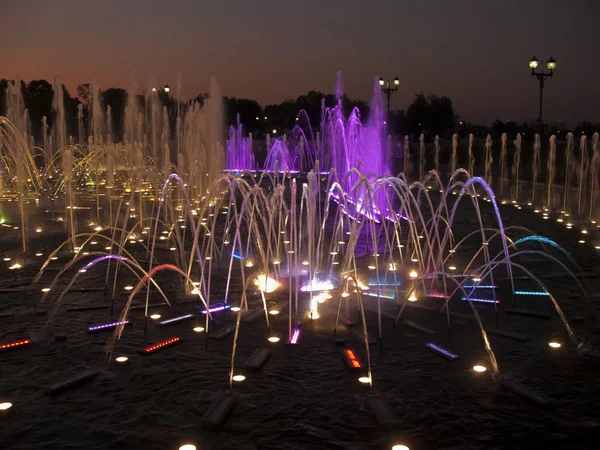 Fontaine colorée chantante à Tsaritsyno, moscou — Photo