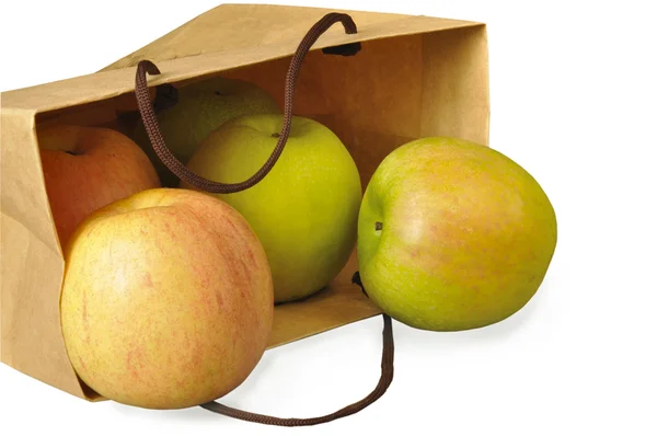 紙パッケージでリンゴ — ストック写真