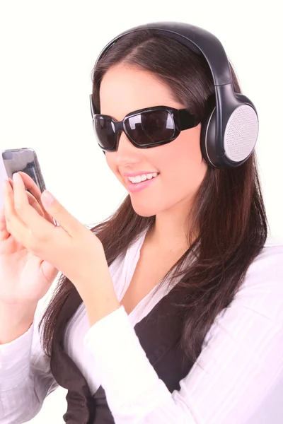 음악을 듣는 여자 — 스톡 사진