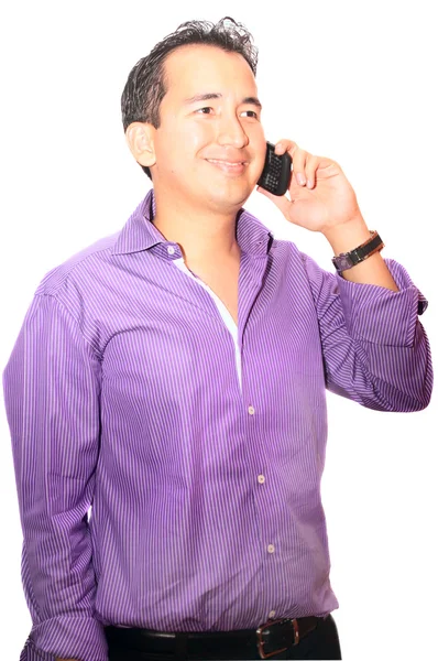 Jeune homme utilisant un téléphone portable — Photo