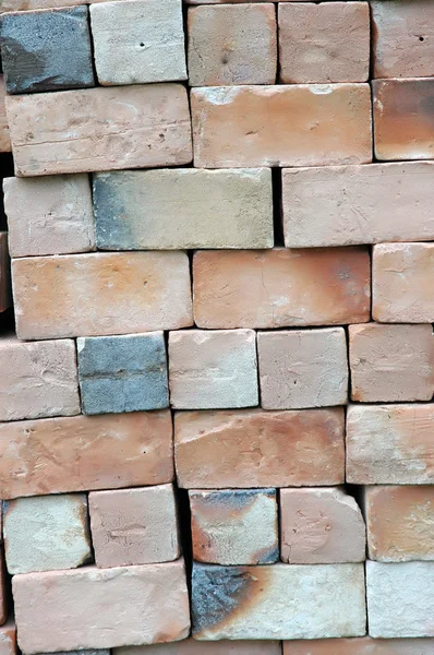 Pilhas de tijolos novos não utilizados — Fotografia de Stock