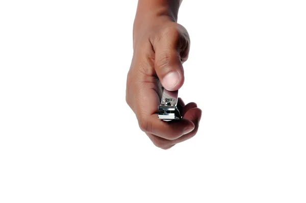 Männliche Hand hält einen Nagelschneider — Stockfoto