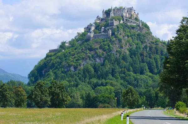 Středověký hrad hohostervits, Rakousko, Korutanech — Stock fotografie