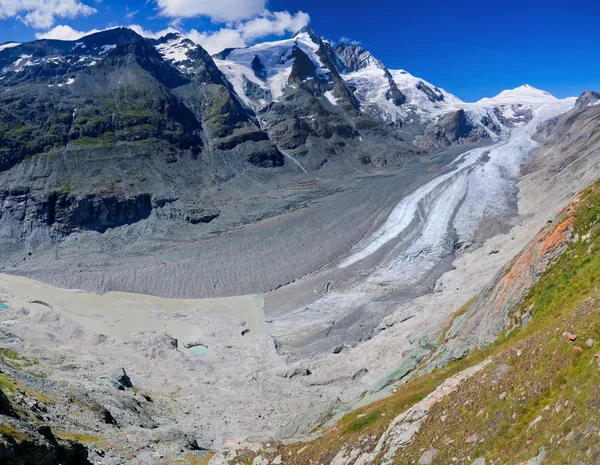 关于大格洛克纳山的冰川。奥地利。全景图 — 图库照片