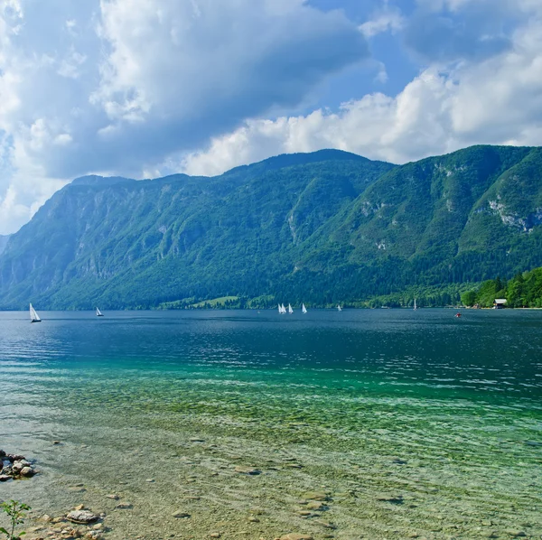 Jezero bohinj. Slovinsko — Stock fotografie