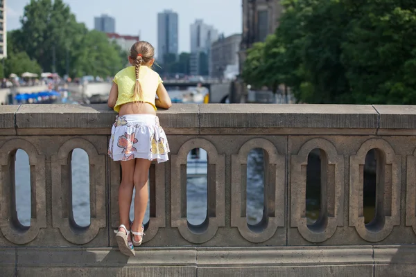 stock image Tourist walking in berlin city.