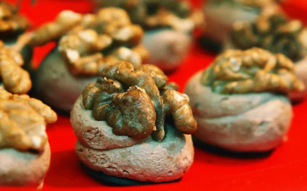 Jälkiruoka pähkinöillä — kuvapankkivalokuva