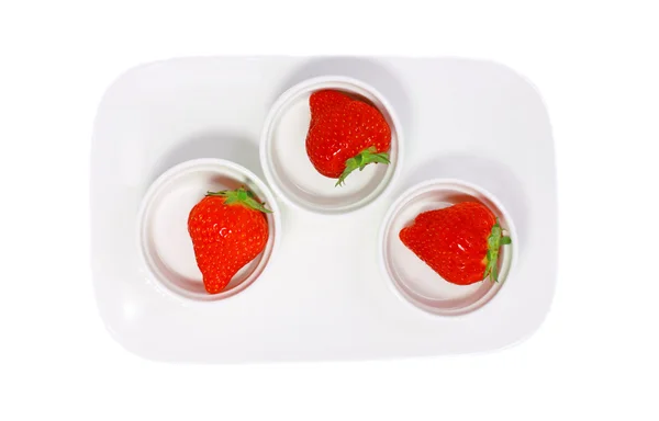 Fresh strawberries on the dish — Stock Photo, Image