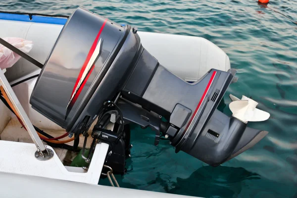 Двигун моторного човна — стокове фото