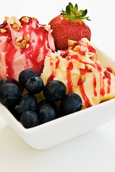 Ice Cream Sundae — Stock Photo, Image