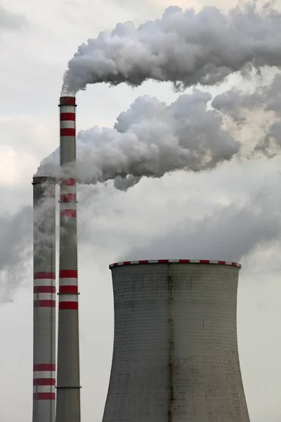 Промислове забруднення — стокове фото