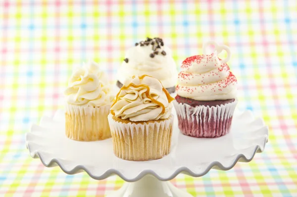Różnorodnych cupcakes — Zdjęcie stockowe