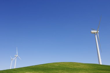 Üç yel değirmenleri