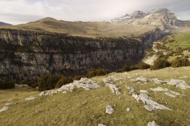 yüksek dağlarda sonbahar manzara