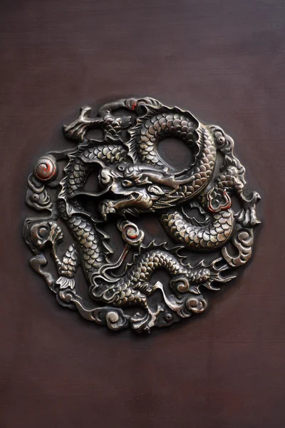 Ușa dragonului — Fotografie, imagine de stoc