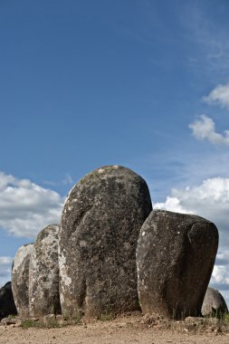 almendres, evora megalitik anıt