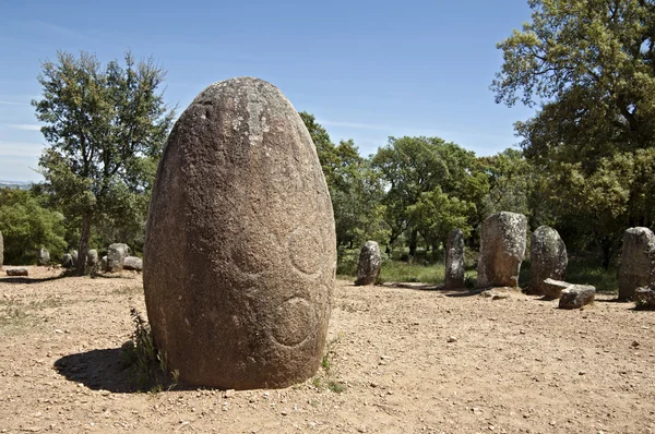 almendres, evora megalitik anıt