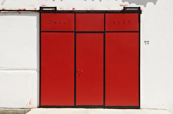 Puerta roja — Foto de Stock