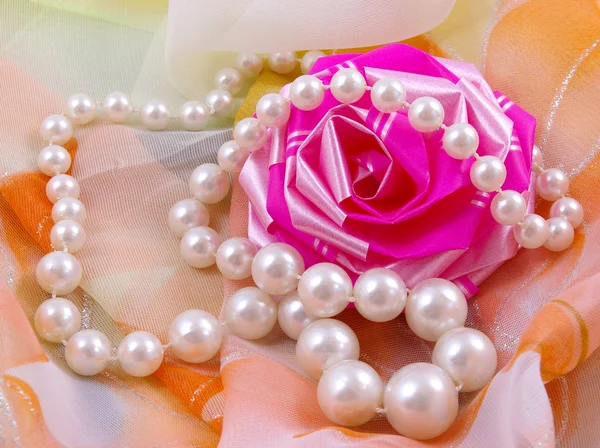 真珠と共に生きる — ストック写真
