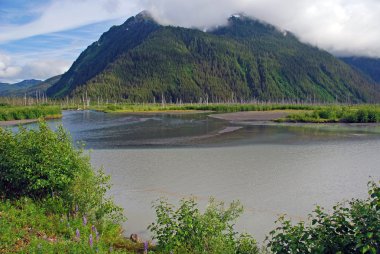 Mountains in the Copper River Delta clipart