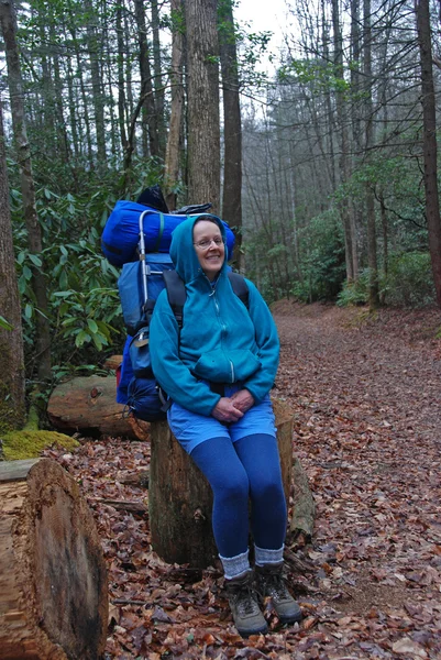 Taking a break on the trail — Stock Photo, Image