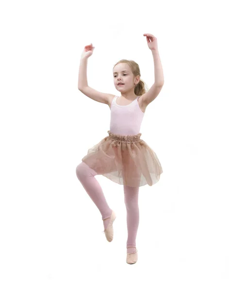 Mały dziewczyna studiuje balet — Zdjęcie stockowe