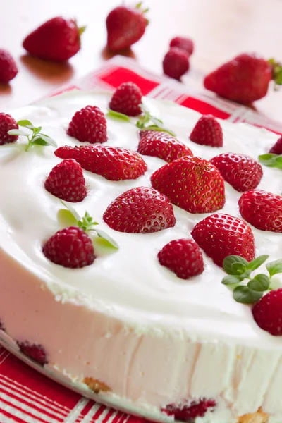 stock image Strawberry and raspberry cake