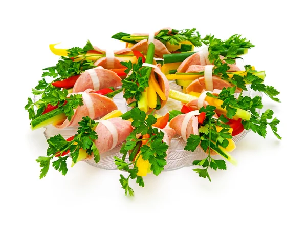 Skinka rulle med färska grönsaker och persilja. — Stockfoto