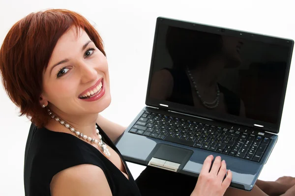 Femme avec ordinateur portable. — Photo