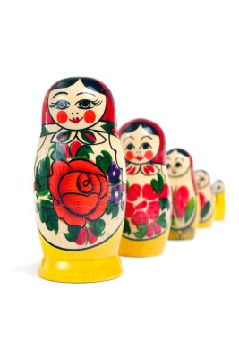 izole matrioshka bebek