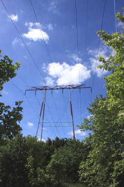 Elektrik pilon, yüksek gerilim hattı