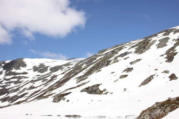 Снігові гори курорт і зимових видів спорту в Норвегії — стокове фото