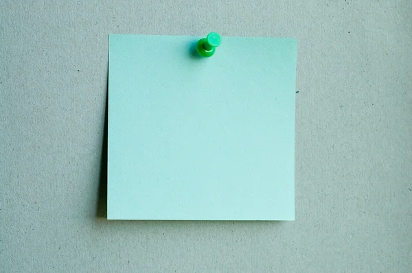 Note paper with pin — Stock Photo, Image