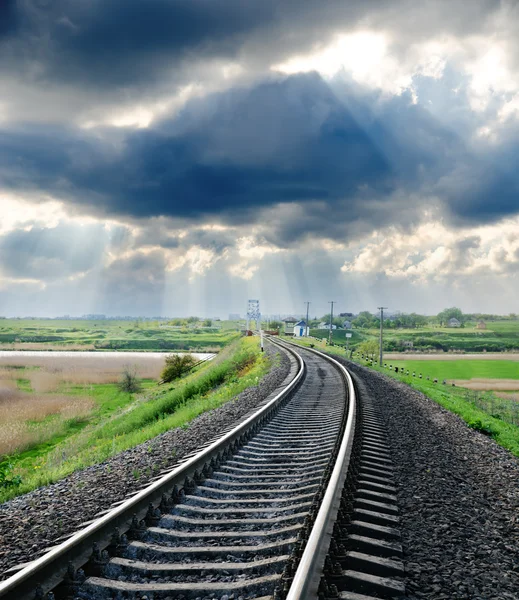 Estrada de ferro ao horizonte — Fotografia de Stock