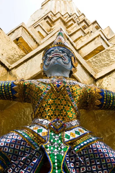 Face of Garuda sculpture — Stock Photo, Image
