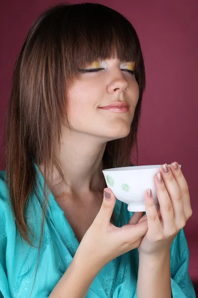 Desfrute de um delicioso aroma de chá de bule — Fotografia de Stock