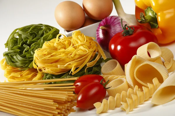 Pasta y verduras italianas — Foto de Stock