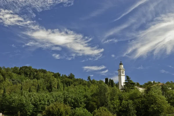 Vallée de San-Florian église et environs en été — Photo