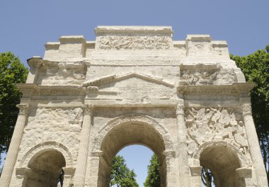 zafer Roma arch önü