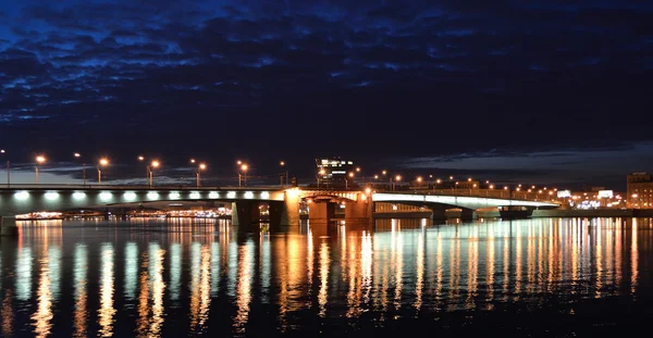 Vista noturna da São Petersburgo — Fotografia de Stock