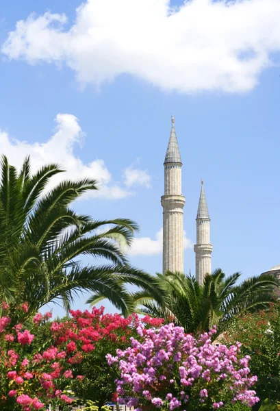 Minarety świątyni hagia sophia, istanbul — Zdjęcie stockowe