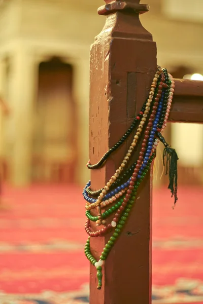Розарий в мечети — стоковое фото