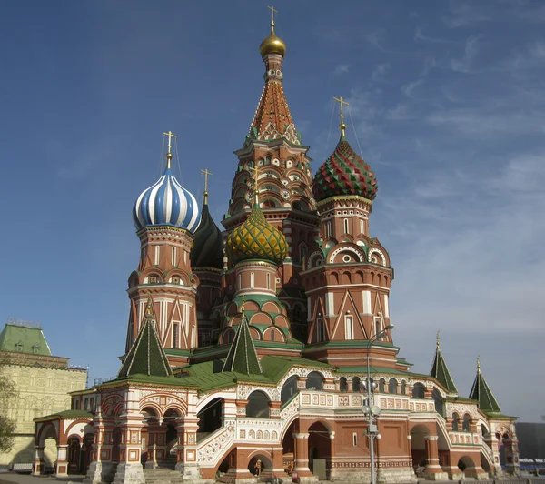 St. Basil's (Pokrovskiy) cathedral in Moscow. — Stock Photo, Image