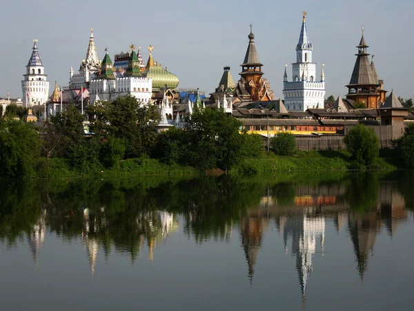 Москва, вернисаж в Измайлово — стоковое фото