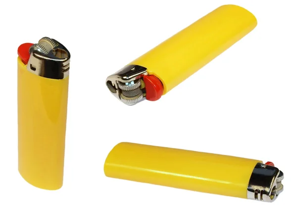 Set de encendedores amarillos aislados en blanco de alta resolución —  Fotos de Stock