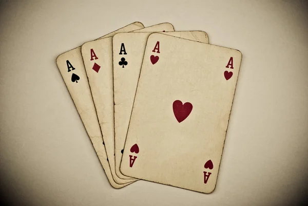 Jouer aux cartes — Photo