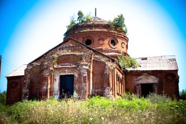 eski kilise açık havada