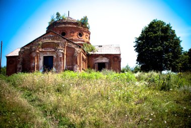 eski kilise açık havada