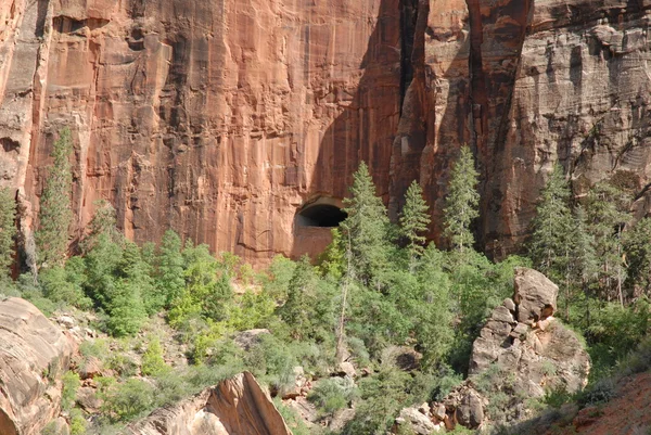 Túnel de janela de Parque Nacional de Zion — Fotografia de Stock